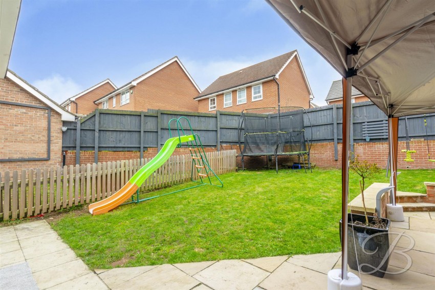 Images for Mandarin Close, Forest Town, Mansfield