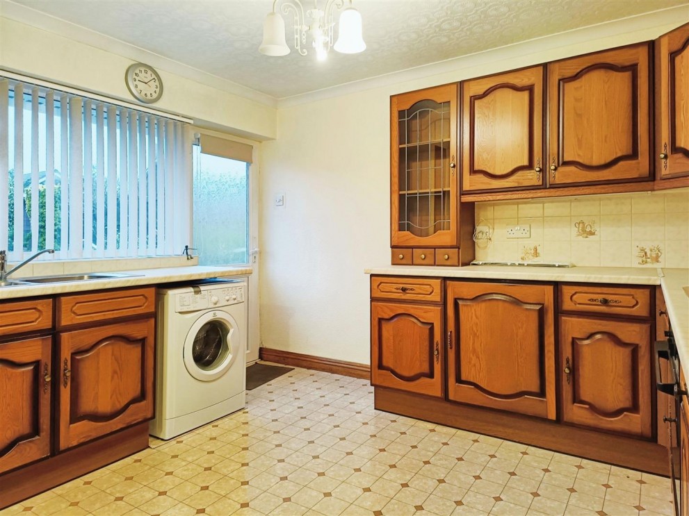 Image of Woodside Avenue, Mansfield