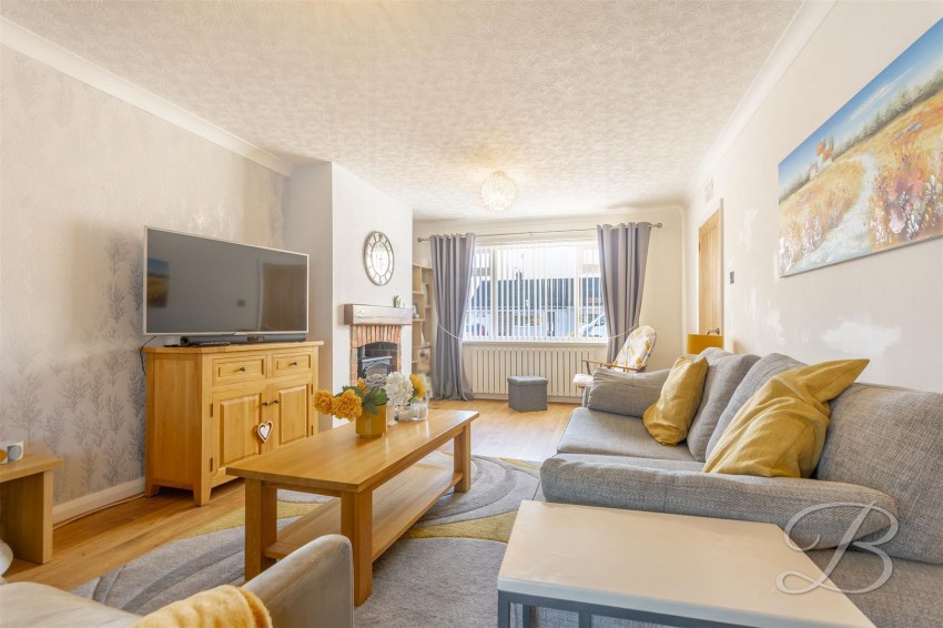 Images for Manvers Crescent, Edwinstowe, Mansfield