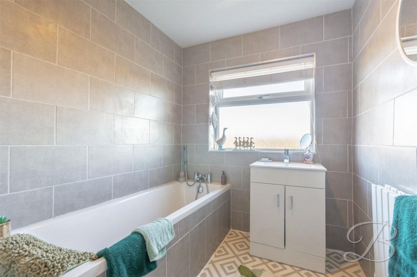 Images for Manvers Crescent, Edwinstowe, Mansfield