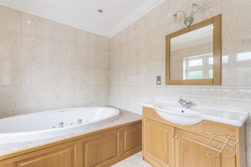 Images for Oak Tree Lane, Mansfield