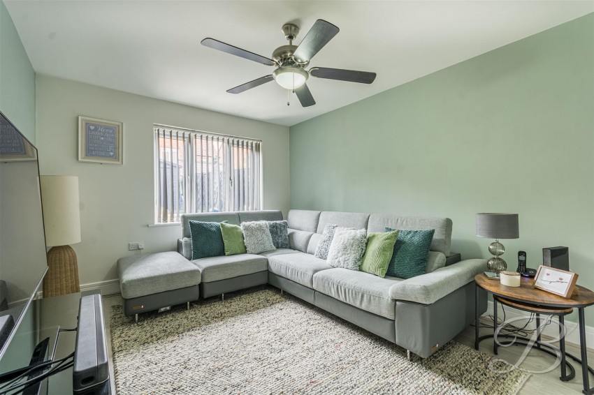 Images for Kingfisher Way, Ollerton, Newark