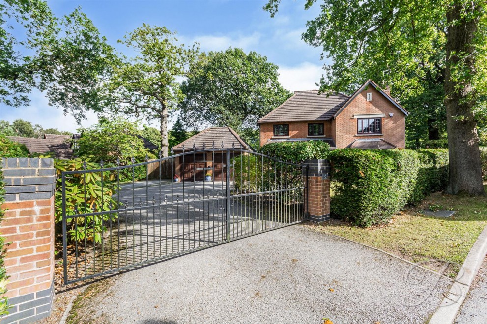 Image of The Spinney, Harlow Wood, Mansfield