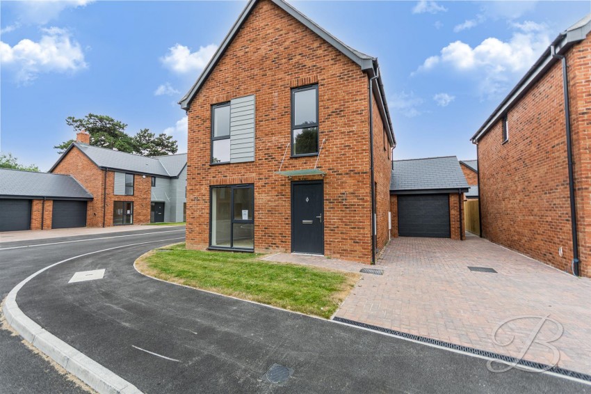 Images for Old House Garden, High Street, Edwinstowe