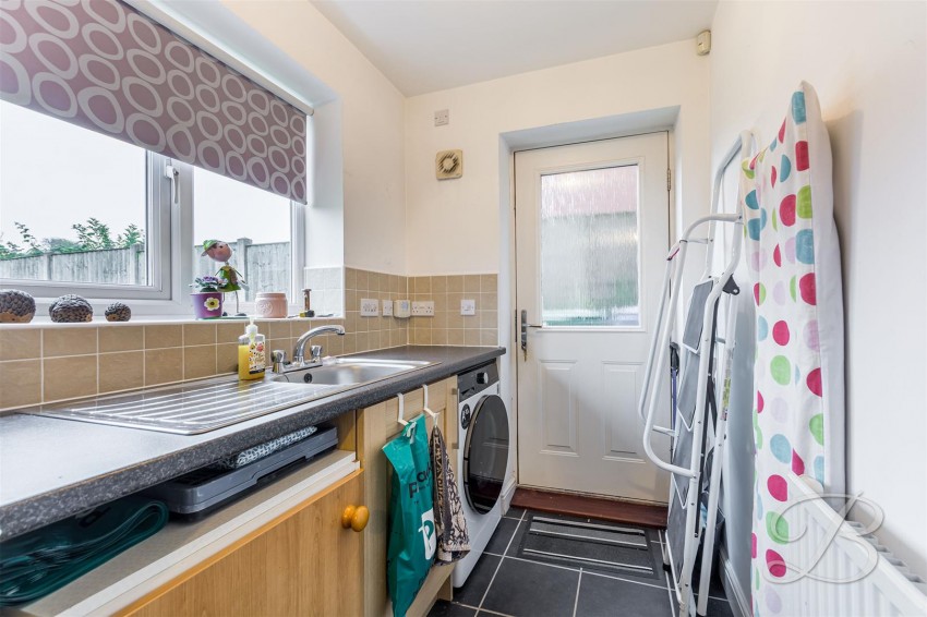 Images for Hollyhock Drive, Mansfield