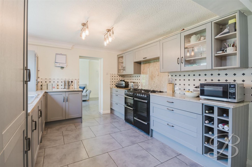 Image of Mansfield Road, Edwinstowe, Mansfield