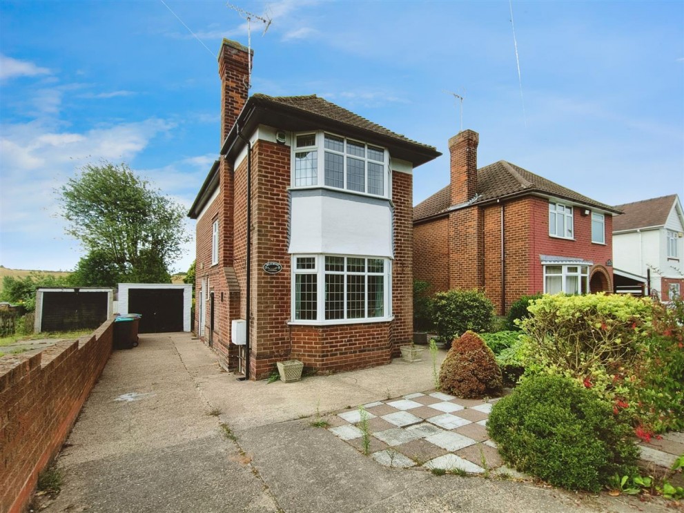 Image of Mansfield Road, Clipstone Village, Mansfield