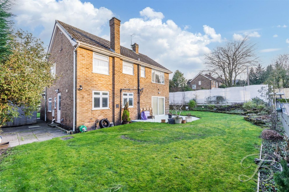 Image of Summercourt Drive, Ravenshead, Nottingham