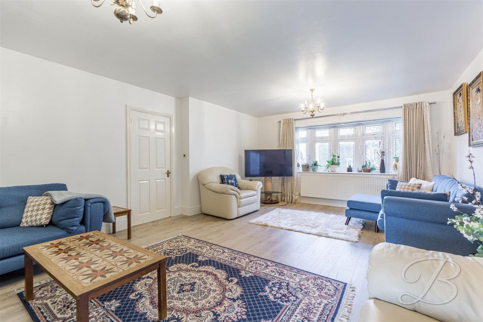Image of Summercourt Drive, Ravenshead, Nottingham