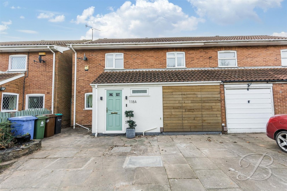 Image of Oak Tree Lane, Mansfield