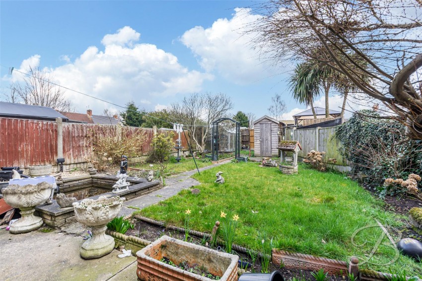 Images for Fourth Avenue, Clipstone Village, Mansfield