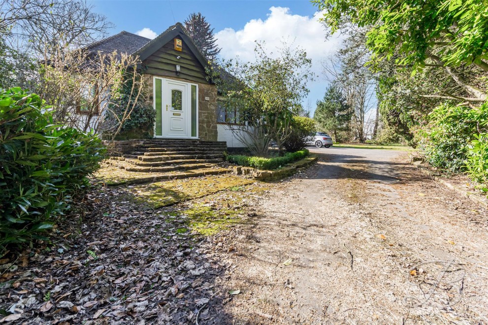 Image of Longdale Lane, Ravenshead, Nottingham