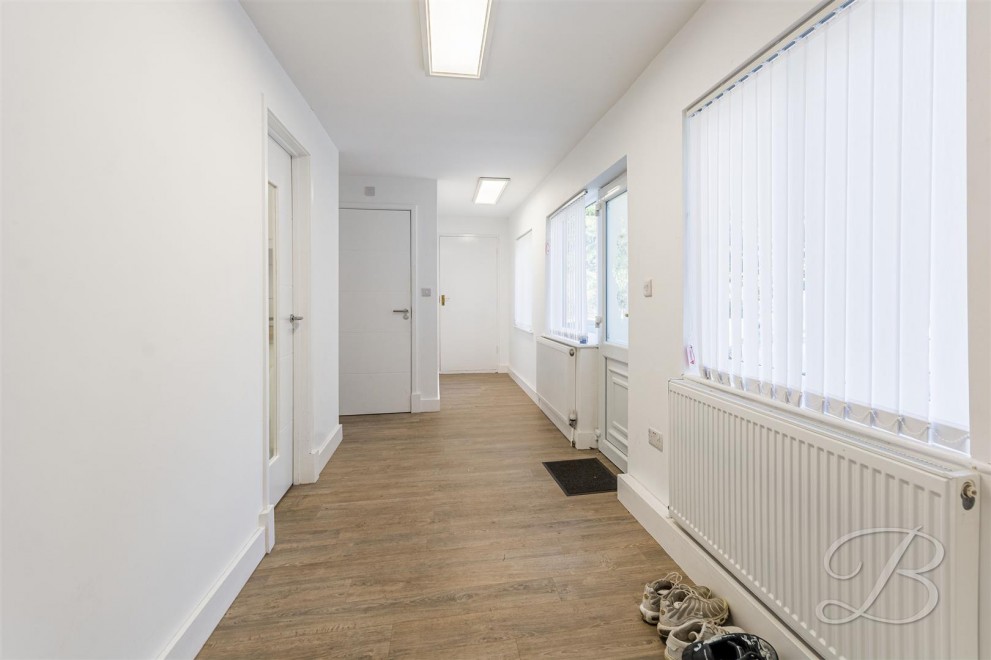 Image of Longdale Lane, Ravenshead, Nottingham