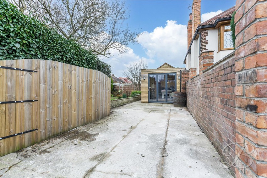 Images for Leeming Lane North, Mansfield Woodhouse, Mansfield