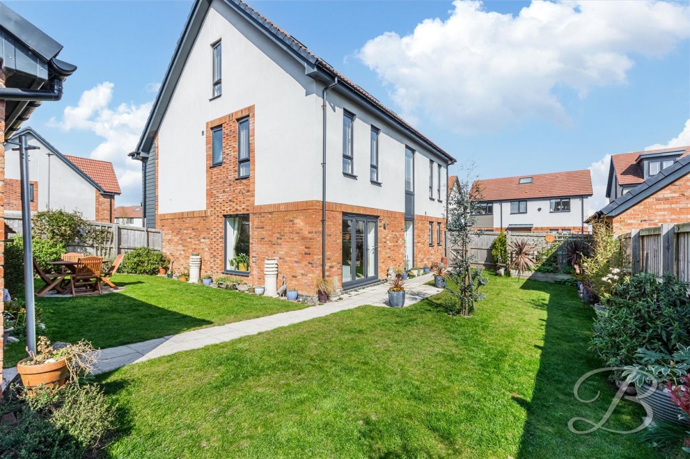 Image of Peartree Lane, Edwinstowe, Mansfield