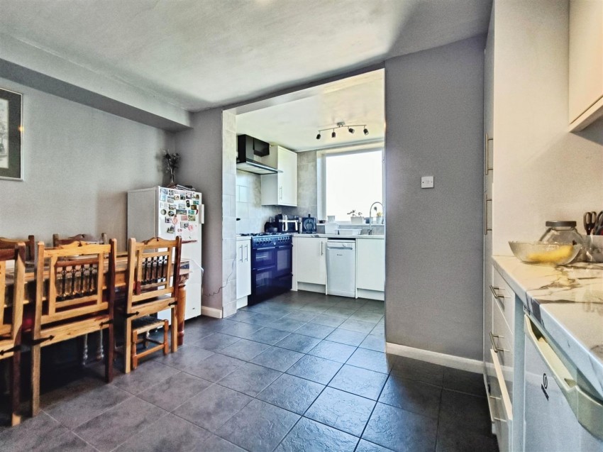 Images for Carnarvon Grove, Sutton-In-Ashfield