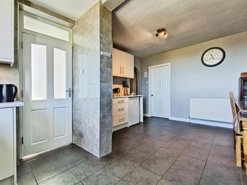 Images for Carnarvon Grove, Sutton-In-Ashfield