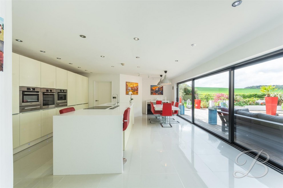 Image of Kirklington Road, Eakring, Newark