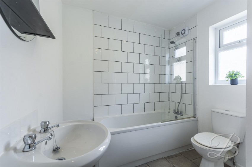 Images for Crompton Road, Bilsthorpe, Newark