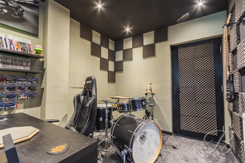 Images for Heatherley Drive, Forest Town, Mansfield