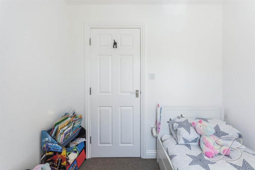 Images for Hall Farm Gardens, Holmewood, Chesterfield