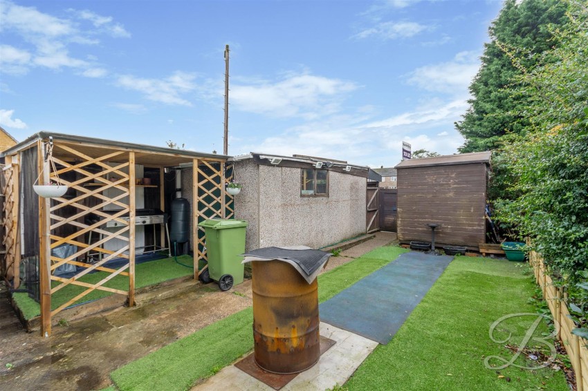 Images for Kingsway Avenue, New Ollerton, Newark