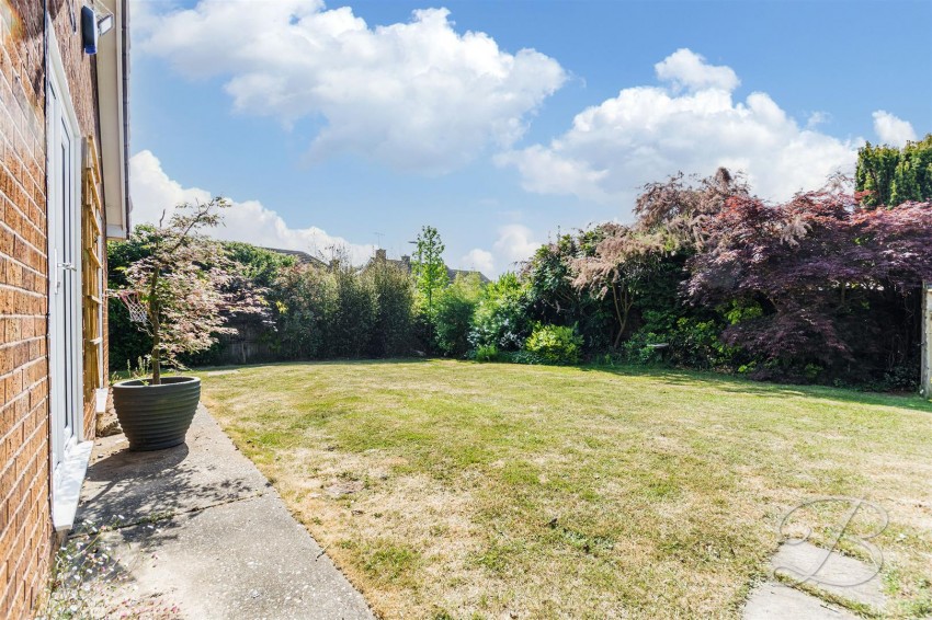 Images for Birkland Drive, Edwinstowe, Mansfield