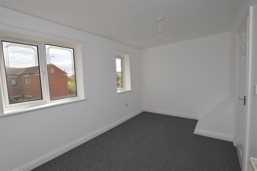 Images for Red Oaks Court, Warsop