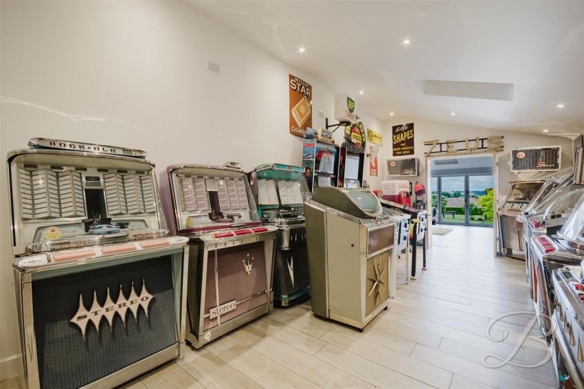 Images for Worksop Road, Mastin Moor, Chesterfield