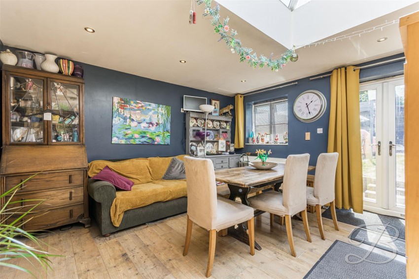Images for Manor Close, Walesby, Newark