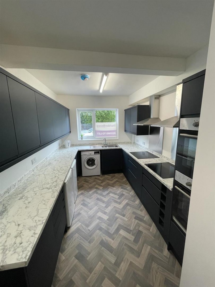 Images for *ALL BILLS INCLUDED* Westdale Road, Mansfield