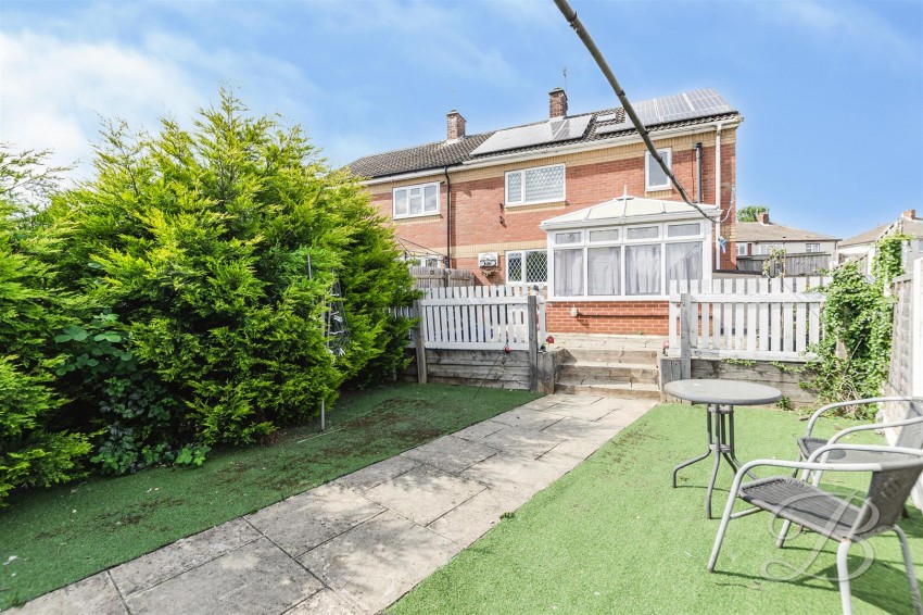 Images for Walnut Tree Crescent, Forest Town, Mansfield
