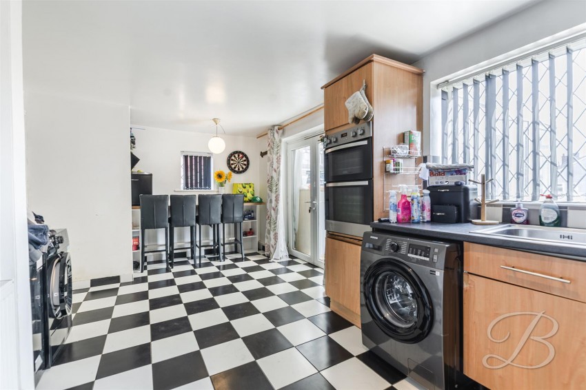 Images for Walnut Tree Crescent, Forest Town, Mansfield