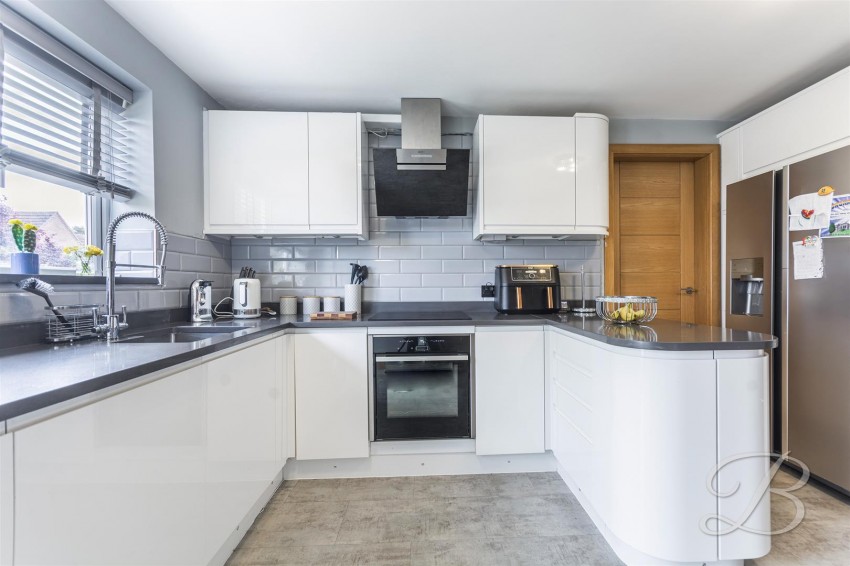 Images for Chestnut Close, Harlow Wood, Mansfield
