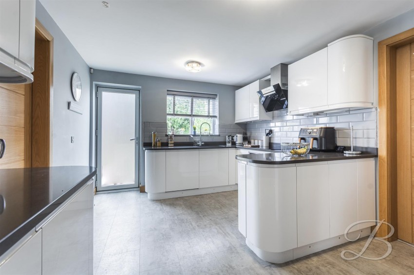 Images for Chestnut Close, Harlow Wood, Mansfield