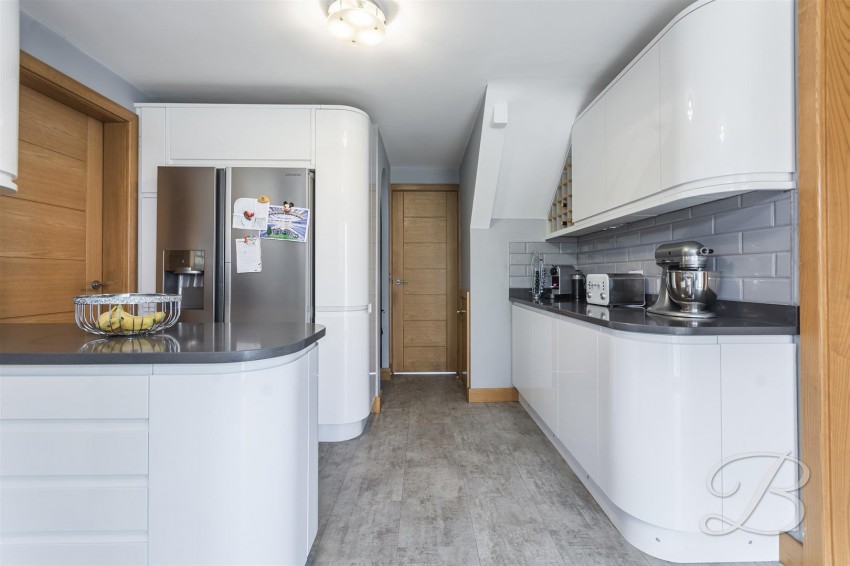 Images for Chestnut Close, Harlow Wood, Mansfield