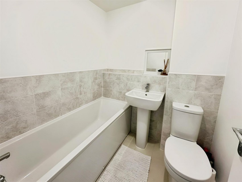 Images for Bluebell Wood Lane, Clipstone Village