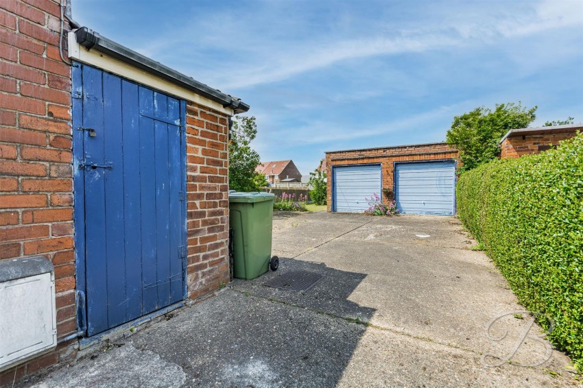 Images for Rowthorne Lane, Glapwell, Chesterfield