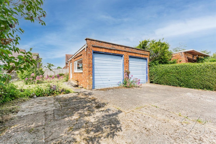 Images for Rowthorne Lane, Glapwell, Chesterfield