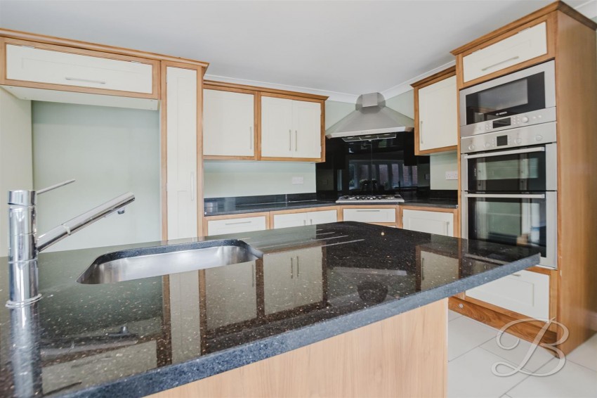 Images for Castle View, Palterton, Chesterfield