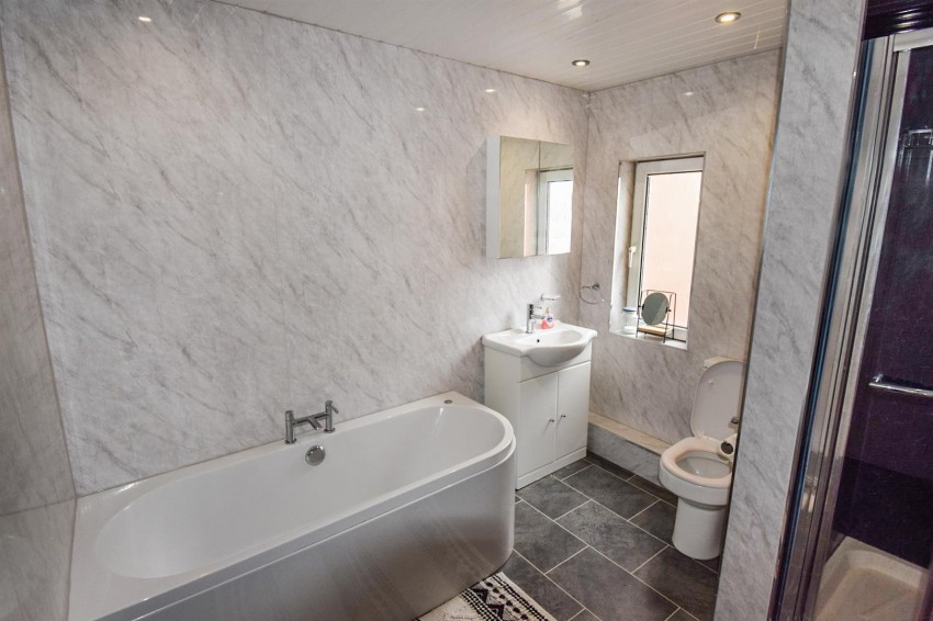 Images for Berry Hill Lane, Mansfield