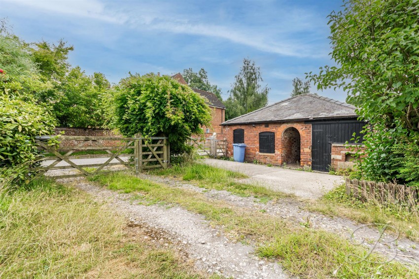 Images for Ten Row, Cuckney, Mansfield