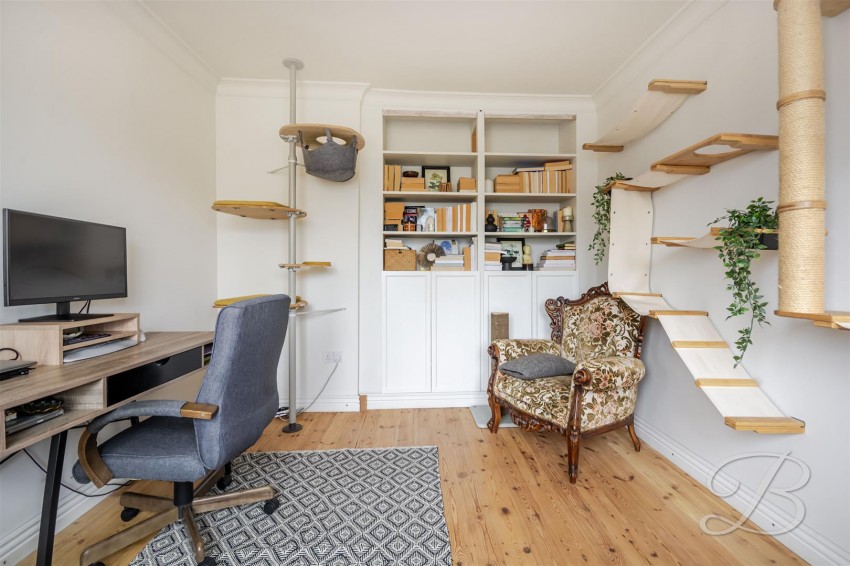 Images for Newport Crescent, Mansfield