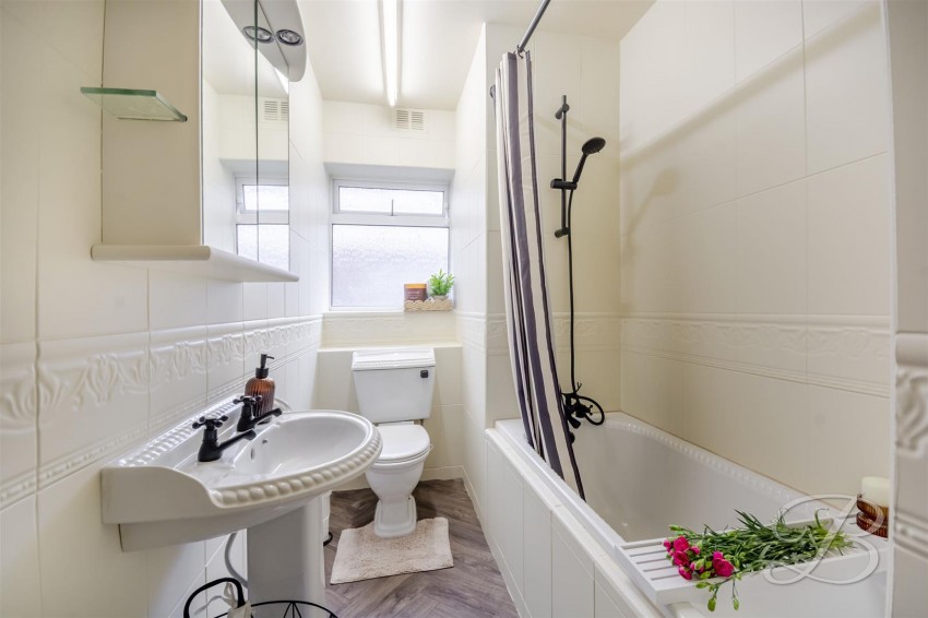 Images for Newport Crescent, Mansfield
