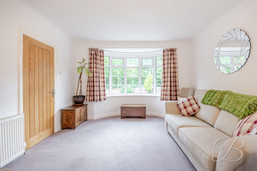 Image of Oak Tree Lane, Mansfield