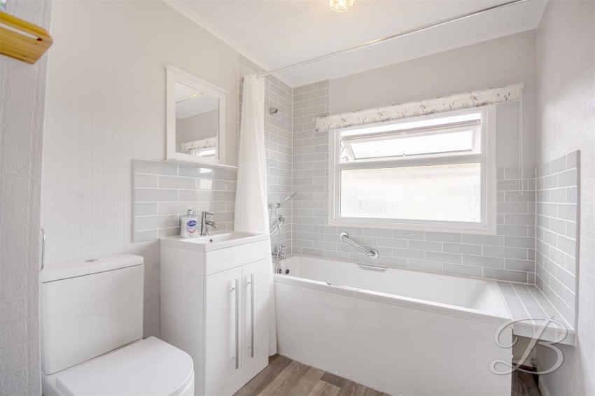 Images for Mickledale Lane, Bilsthorpe, Newark