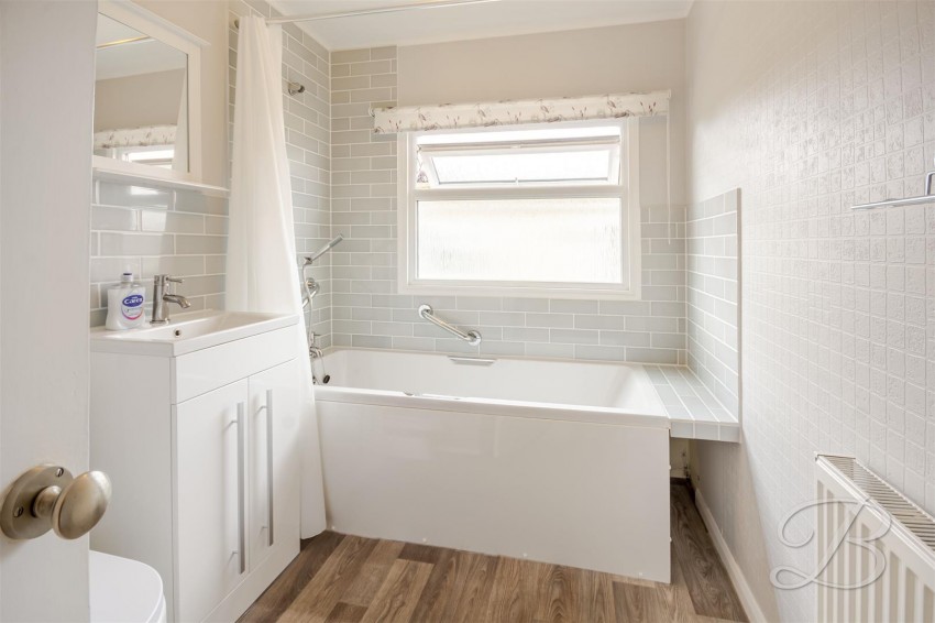 Images for Mickledale Lane, Bilsthorpe, Newark
