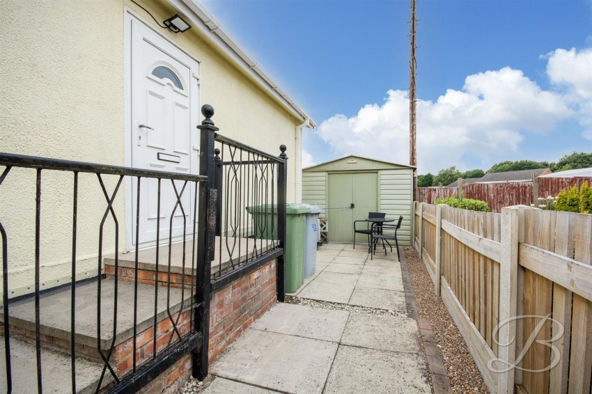 Images for Mickledale Lane, Bilsthorpe, Newark