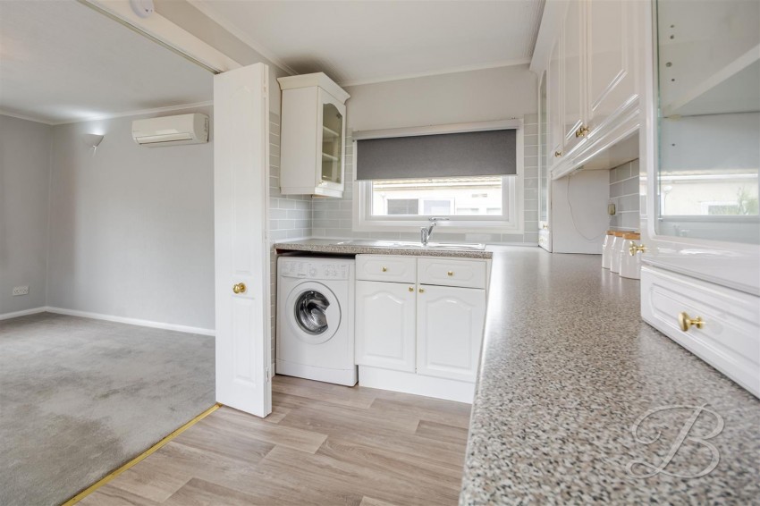 Images for Mickledale Lane, Bilsthorpe, Newark