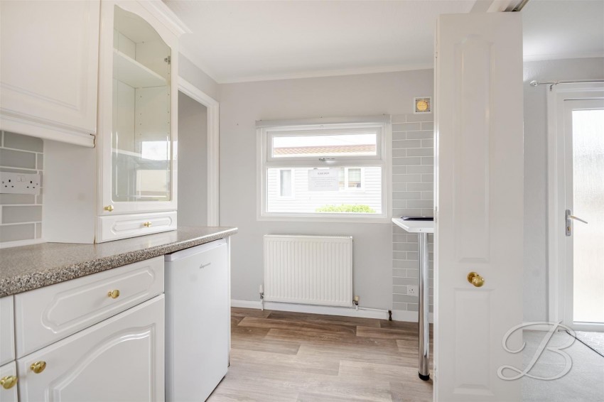 Images for Mickledale Lane, Bilsthorpe, Newark